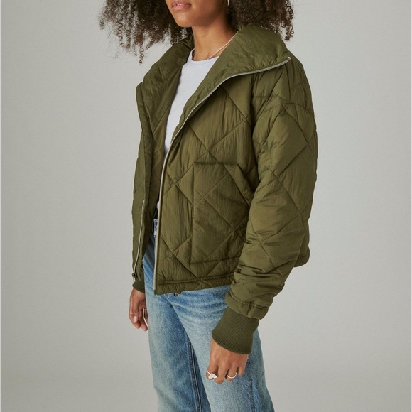 Lucky Brand Jackets & Blazers - Lucky Brand Lightweight Packable Puffer Army Green size S RARE FIND!
